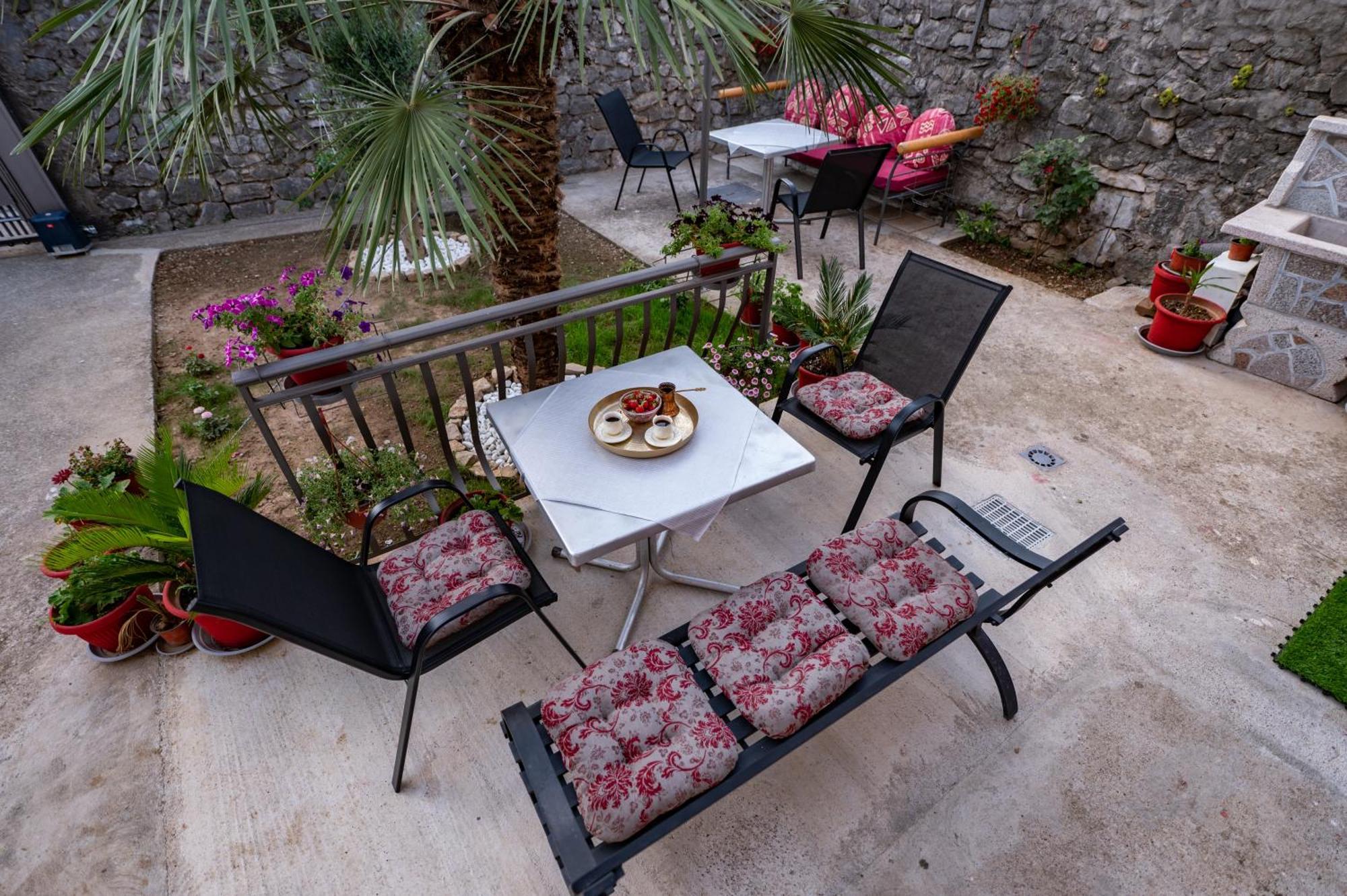 Apartmani Kaan Podgorica Exterior photo
